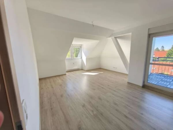 Immobilie in Tonna - Renditeknaller: 3-Zimmer-DG-Wohnung mit Balkon und Stellplätzen – sofort Einnahmen sichern (4040.14) - Bild 4