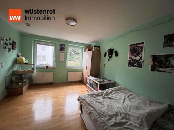 Immobilie in Bad Boll - Ruhige und schöne 3,5-Zimmer-Wohnung in Bad Boll mit Balkon,  Einbauküche und Stellplatz - Bild 2