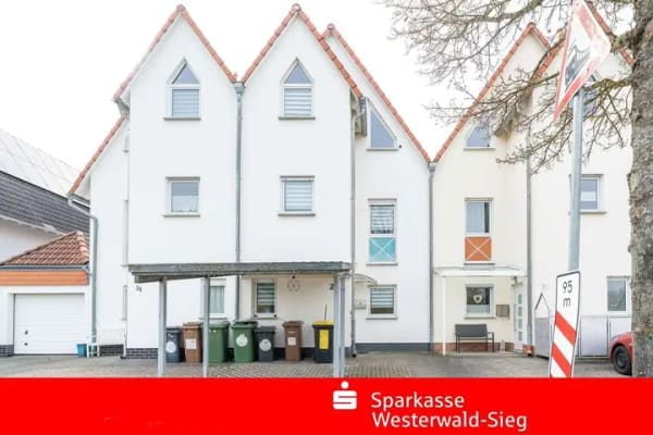 Immobilie in Ransbach-Baumbach - REIHENMITTELHAUS SUCHT FAMILIENANSCHLUSS!!! - Mit Küche und Carport! - Bild 0