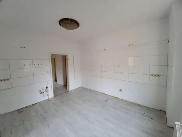 Immobilie in Schalksmühle - Freistehendes 3-Familienhaus in Schalksmühle-Dahlerbrück - Bild 2