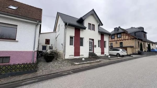Immobilie in Seibersbach - Einfamilienhaus mit viel Potenzial  - Bild 2