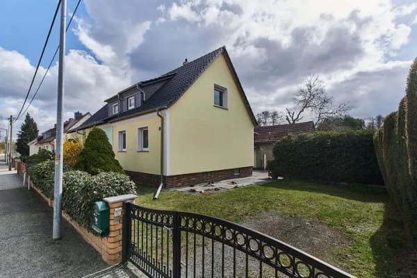 Immobilie in Lauchhammer - Familienfreundliche Doppelhaushälfte in Lauchhammer-West! - Bild 0