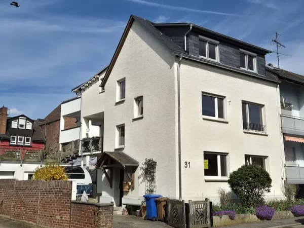 Immobilie in Brechen - Charmantes Wohnhaus mit ELW sowie Dachterrasse, Garten und Garage  in ruhiger und zentraler Lage - Bild 0