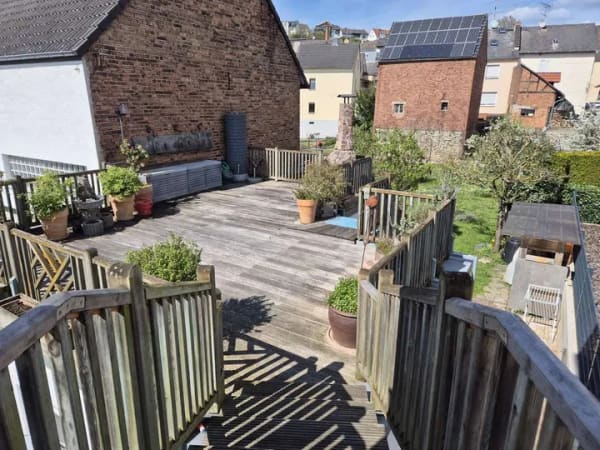 Immobilie in Brechen - Charmantes Wohnhaus mit ELW sowie Dachterrasse, Garten und Garage  in ruhiger und zentraler Lage - Bild 1