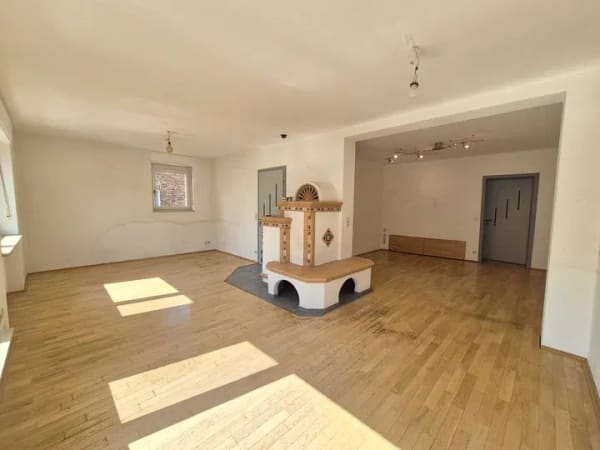 Immobilie in Brechen - Charmantes Wohnhaus mit ELW sowie Dachterrasse, Garten und Garage  in ruhiger und zentraler Lage - Bild 3