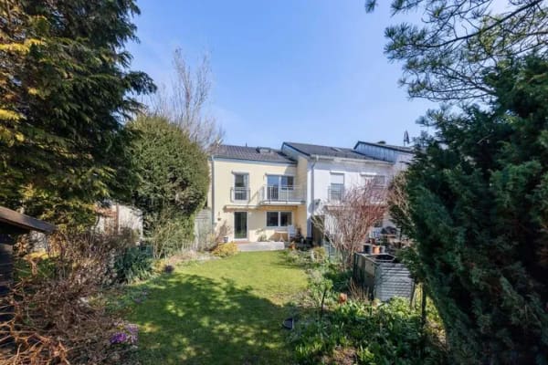 Immobilie in Alling - Bezugsfreies RMH mit Südwest-Garten und Garage im schönen Alling bei Fürstenfeldbruck! - Bild 1
