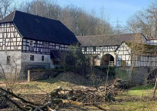 Immobilie in Harth-Pöllnitz - RESERVIERT! Denkmalgeschützte historische Getreide- und Sägemühle auf ca. 70.000 m² idyllischem Grundstück in Alleinlage bei Weida/ Ostthüringen - Bild 0
