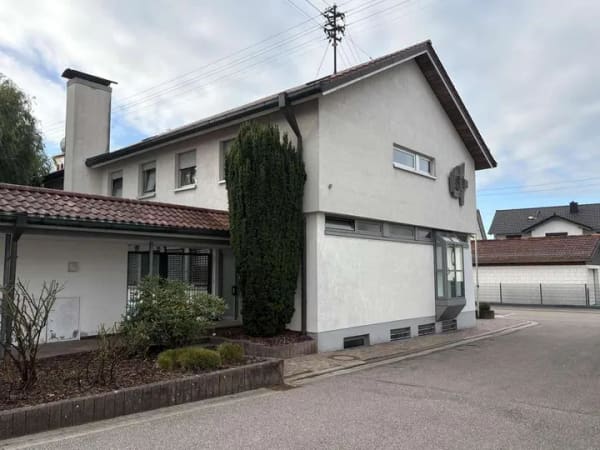 Immobilie in Neuburg am Rhein - Kleines Wohn- u. Geschäftshaus in zentraler Lage - Bild 1