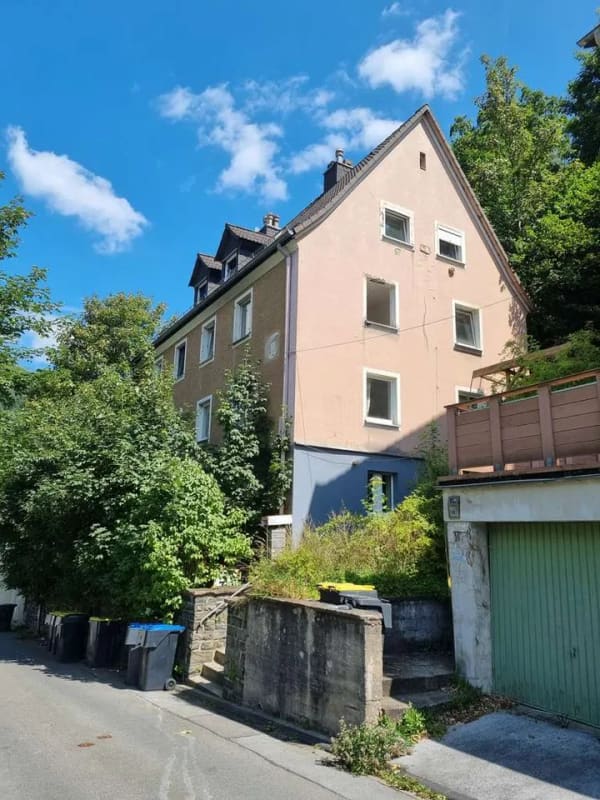 Immobilie in Altena - 6 Familienhaus in Altena zu Verkaufen - Bild 0