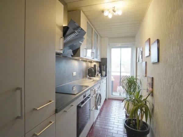Immobilie in Rielasingen-Worblingen - *** Wohnen mit Weitblick - Gepflegte 2-Zimmer-Wohnung mit Aufzug in Rielasingen! *** - Bild 4