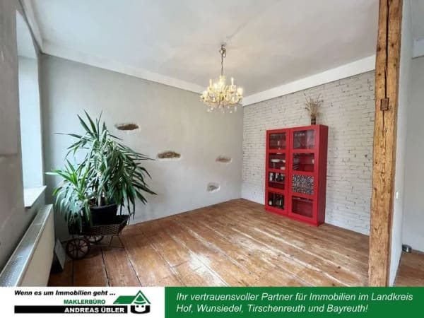 Immobilie in Wunsiedel - Stadthaus mit Seele & Herz: Stilvolle Renovierung trifft auf Altbau - Bild 2
