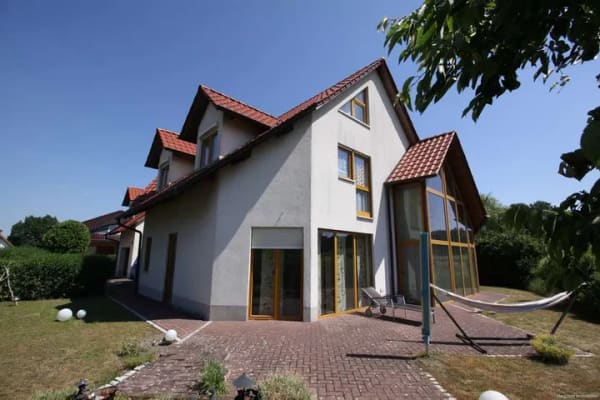 Immobilie in Wasbüttel - Feldrandlage - Beeindruckendes Einfamilienhaus mit Einliegerwohnung - Bild 2