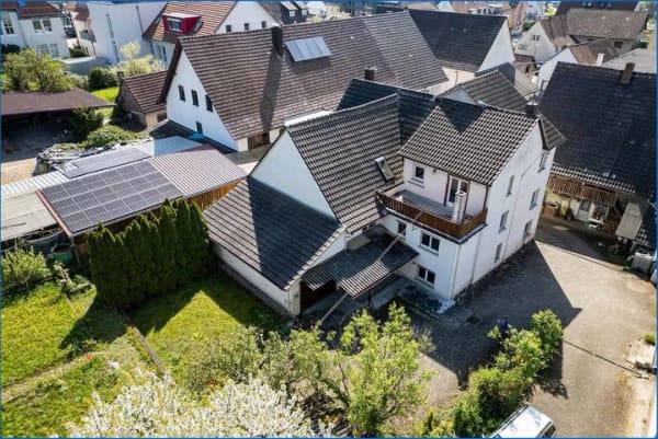 Immobilie in Steißlingen - Steisslingen: Einfamilienhaus m. schönem, großem Bau-Grundstück (knapp 1000 qm) u. viel Nutzfläche! - Bild 1