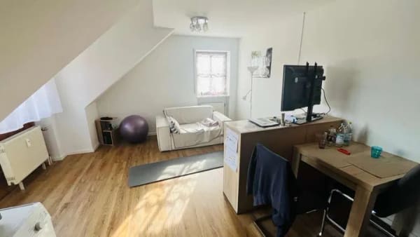 Immobilie in Langenbach - WOHNEN AUF ZWEI EBENEN!!! Helle 3,5-Zimmer-Maisonette-Eigentumswohnung mit Wohlfühlcharakter - Bild 1