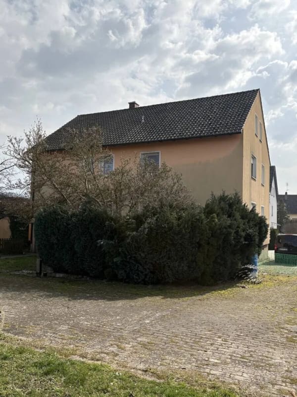 Immobilie in Buttenheim - 2-Familienhaus in Buttenheim.... - Bild 1