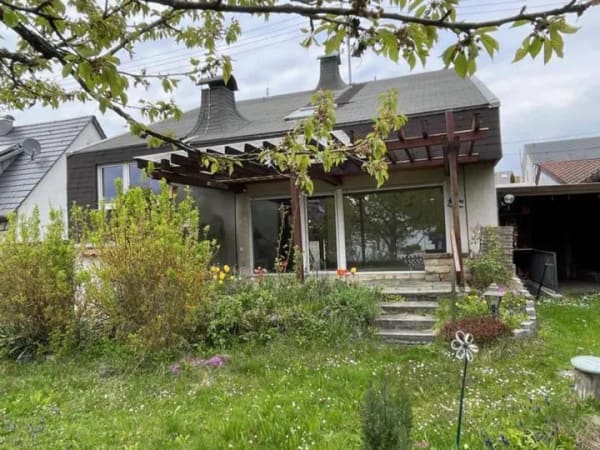 Immobilie in Steinenbronn - Freie Gestaltung! Charmantes freistehendes Einfamilienhaus mit Garten! - Bild 0