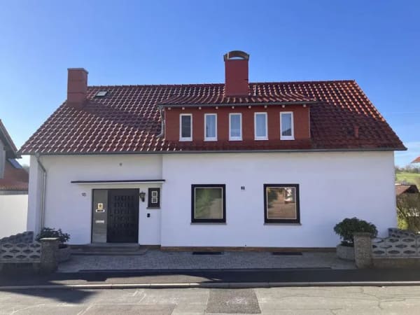 Immobilie in Lauterbach - Seltene Gelegenheit: Wohnhaus mit Potenzial in schöner Wohnlage von Lauterbach-Frischborn.  - Bild 0