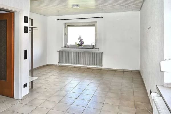 Immobilie in Dülmen - Dülmen Rorup: Top-Lage! Freistehendes Zwei- Familienhaus großer Garten große Garage zu verkaufen! - Bild 3