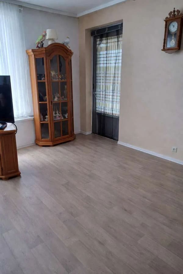 Immobilie in Hannover - Charmante 2-Zimmer-Wohnung mit Balkon und Weitblick für Kapitalanleger - Bild 3