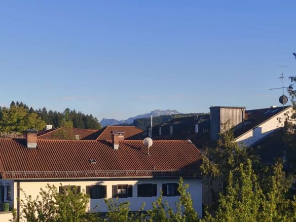 Immobilie in Bad Endorf - Bergblick, ruhig und mitten im Zentrum, 5 min. zum Bahnhof. - Bild 2