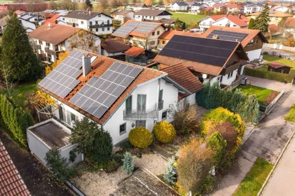 Immobilie in Massing - Freistehendes Einfamilienhaus mit großem Garten – viel Platz für Familienleben in ruhiger Lage - Bild 1