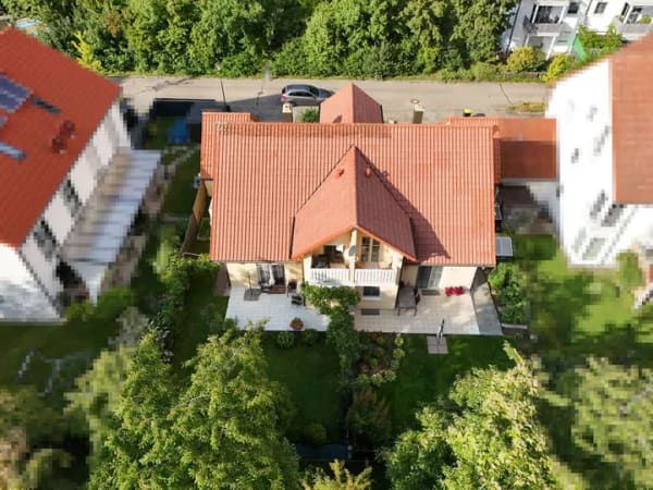 Immobilie in Manching - Zeitnah bezugsfrei: 2-Zimmer-Wohnung im 1.OG mit zwei Balkonen in ruhiger Lage! - Bild 0