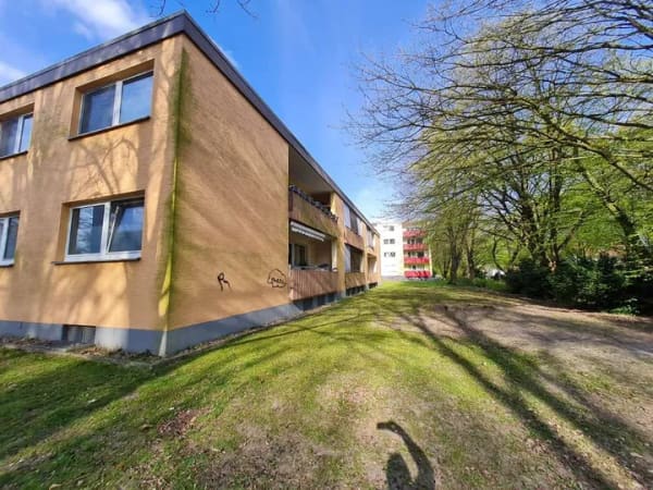 Immobilie in Bielefeld - 5 Zi.-Erdgeschoss ETW mit Balkon in Bielefeld-Baumheide - Bild 1