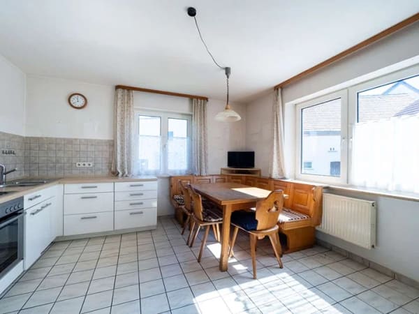 Immobilie in Rehling - Sanierungsbedürftiges Einfamilienhaus mit großzügigem Grundstück in Rehling zu verkaufen! - Bild 3