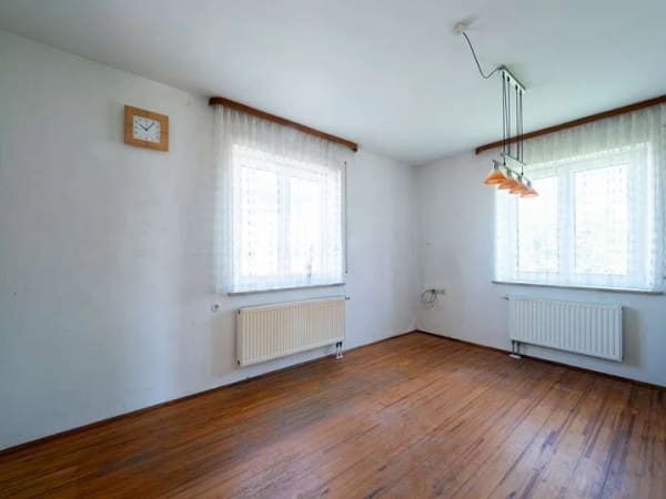 Immobilie in Rehling - Sanierungsbedürftiges Einfamilienhaus mit großzügigem Grundstück in Rehling zu verkaufen! - Bild 4