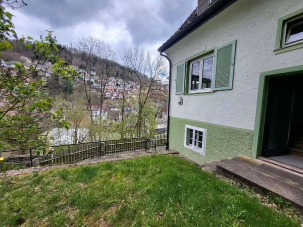 Immobilie in Triberg im Schwarzwald - Raum für Ihre Ideen – Zweifamilienhaus in zentraler Lage mit direkter Nähe zum Waldrand! - Bild 4