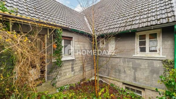 Immobilie in Gummersbach - Raum für Ihr neues Kapitel: Familienfreundliches Zuhause mit Entwicklungspotenzial in Gummersbach - Bild 2