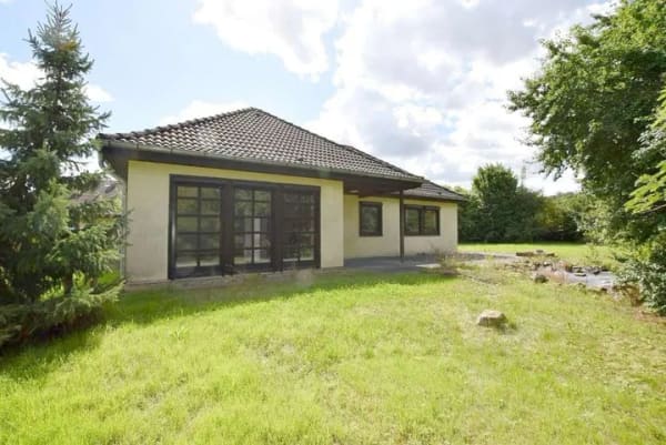 Immobilie in Grasleben - Sonniger, großzügiger Bungalow mit 6 Zimmern in idyllischer Lage... - Bild 1