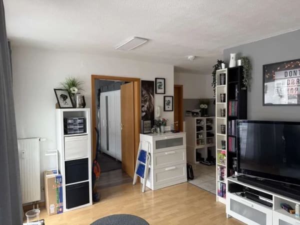 Immobilie in Walddorfhäslach - Helle und geräumige 2-Zimmer-Wohnung mit Balkon und Stellplatz im Freien zu verkaufen! - Bild 4