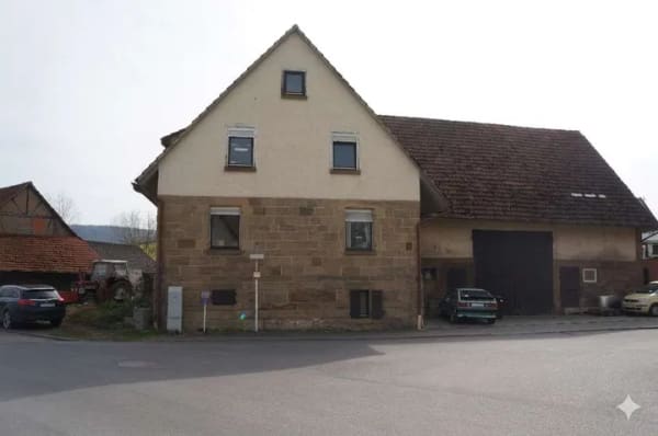 Immobilie in Pfaffenhofen - Wohnen, Arbeiten, Erweitern: Zweifamilienhaus mit Werkstatt, Scheune & optional Baugrundstück - Bild 0