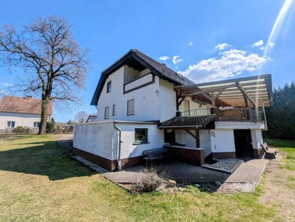 Immobilie in Bad Muskau - Mužakow - Gute Aussichten für Ihr künftiges Wohnen! Großes Wohnhaus in ruhiger Lage von Bad Muskau/Köbeln - Bild 4