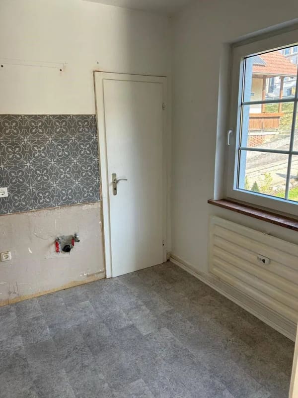 Immobilie in Bad Salzschlirf - Zweifamilienhaus mit Ausbaupotenzial in Bad Salzschlirf - Bild 3