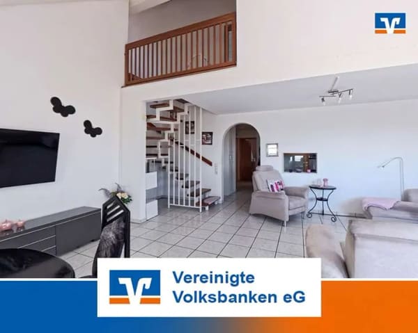 Immobilie in Walddorfhäslach - Lichtdurchflutete Maisonette mit stilvoller Galerie und 2 Autoabstellplätzen sucht Familie mit wunde - Bild 0