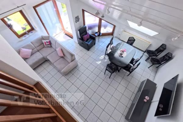 Immobilie in Walddorfhäslach - Lichtdurchflutete Maisonette mit stilvoller Galerie und 2 Autoabstellplätzen sucht Familie mit wunde - Bild 4