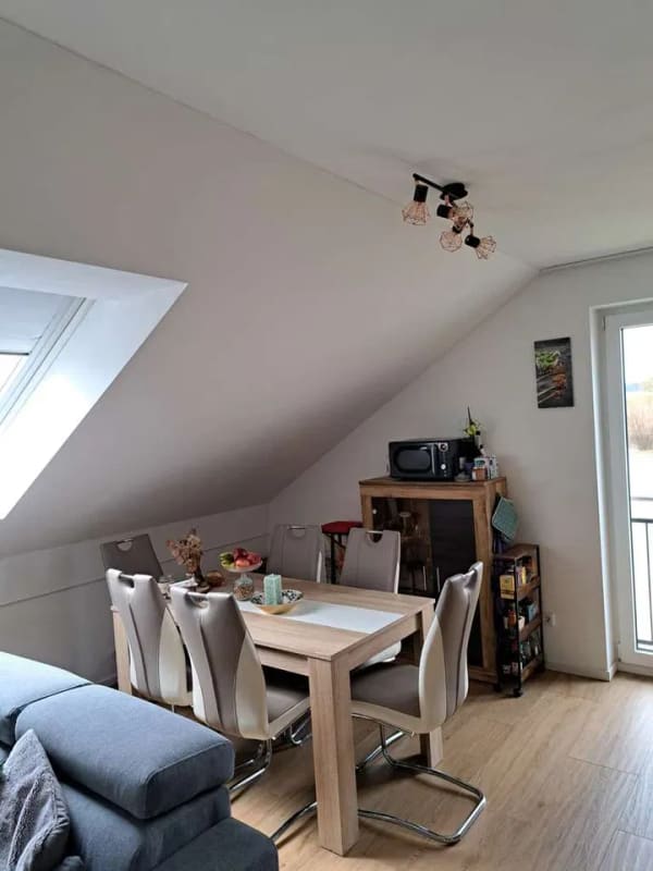 Immobilie in Langquaid - attraktive 2 Zimmer DG Wohnung  mit Blick ins Grüne - Bild 3
