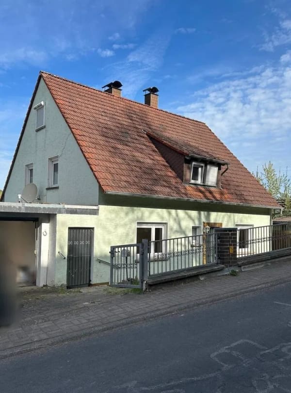 Immobilie in Bad Salzschlirf - Attraktives Einfamilienhaus mit Garten und Ausbaupotenzial in Bad Salzschlirf - Bild 0