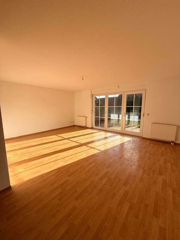 Immobilie in Neubrandenburg - Ihr neues Zuhause: Gemütliches Reihenhaus mit Garten für die ganze Familie in Neubrandenburg-Broda - Bild 1