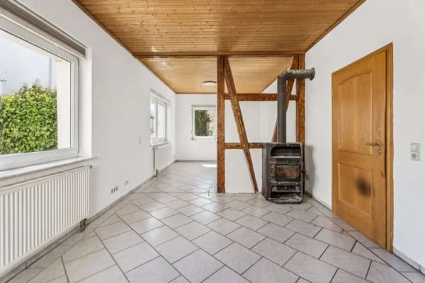 Immobilie in Bad Buchau - Freistehendes Einfamilienhaus mit Garten in zentraler Innenstadtlage in Bad Buchau - Bild 2