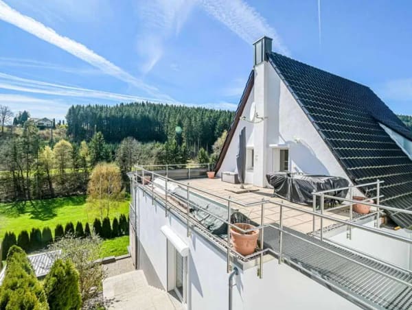Immobilie in Fellen - A+ Effizienzhaus für Wohnen und Arbeit in Fellen/Spessart z.vk., inkl. beheiztem Nebengebäude - Bild 2