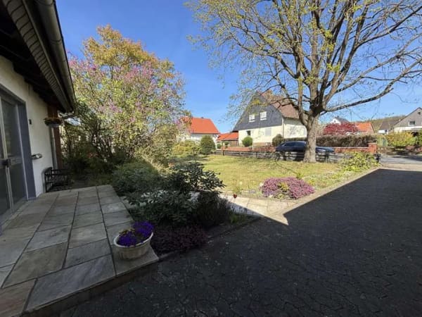 Immobilie in Lehrte - Familienfreundliche Lage mit viel Potenzial! - Bild 1