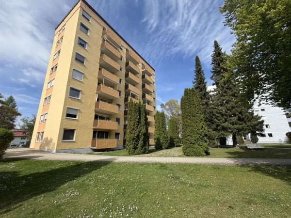 Immobilie in Hohenbrunn - Ruhige 3 ZKB in Ottobrunn, Wohnen im Grünen und doch stadtnah - Bild 2