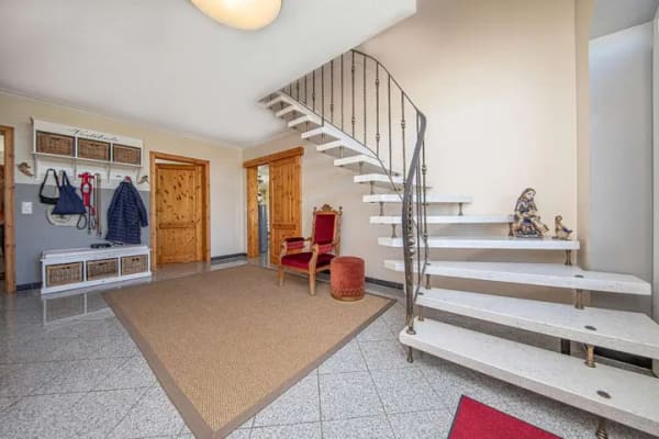 Immobilie in Westerdeichstrich - Exklusive Landhausvilla in privilegierter Lage von Büsum / Stinteck – in direkter Nordsee-Lage! - Bild 2