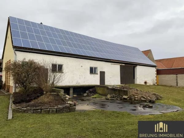 Immobilie in Oberschwarzach - Wohnhaus mit Scheune und Photovoltaikanlage in Oberschwarzach - Bild 1
