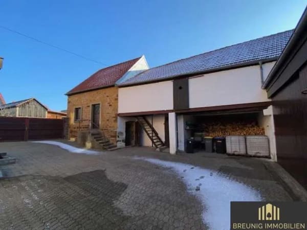 Immobilie in Oberschwarzach - Wohnhaus mit Scheune und Photovoltaikanlage in Oberschwarzach - Bild 2