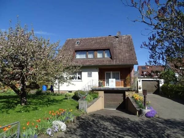 Immobilie in Tuningen - Sonniges Einfamilienhaus auf großem Grundstück in Tuningen - sofort frei! - Bild 0