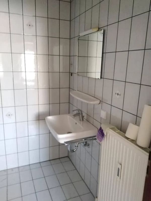 Immobilie in Ladenburg - Großzügige Einzimmerwohnung vis a vis zum Bahnhof zu verkaufen - Bild 3